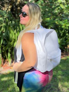 Trendy White Canvas Backpack, White Backpack With Zipper For Back To School, White Backpack For Back To School With Zipper, White Backpack With Zipper Closure For Back To School, Trendy White Standard Backpack, White Canvas Backpack For Everyday Use, White Canvas Backpack For Back To School, White Standard Backpack With Zipper Pocket, White Backpack With Zipper Pocket