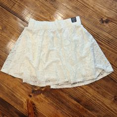 New Never Worn Stretchy Waist Band 12.5 In Waist Laying Flat 15 Inch Top To Bottom Open To Offers Casual Flowy Lace Skirt, Casual Lace Flowy Skirt, Casual Stretch Lace Skirt, Casual Lace Mini Skirt For Summer, Summer Casual Lace Mini Skirt, Casual Mini Lace Skirt, Casual Skirted Lace Bottoms, Casual Lace Skirted Bottoms, Casual Lace Mini Skirt