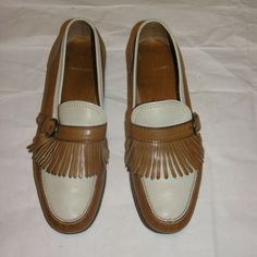 100% Leather Made In Italy No Major Flaws, Light Wear Size. 10.5 C Narrow Length: 11.5 Inches Width: 3.75 Inches White Tassel Loafers With Leather Sole For Formal Occasions, Formal White Tassel Loafers With Leather Sole, White Tassel Loafers With Rubber Sole For Formal Occasions, White Tassel Loafers With Leather Sole For Business, White Slip-on Tassel Loafers For Formal Occasions, White Tassel Loafers With Leather Sole And Round Toe, White Round Toe Tassel Loafers For Galas, White Slip-on Tassel Loafers For Business, White Tassel Loafers With Round Toe For Galas