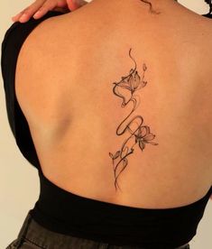 Tato Minimal, Dope Tattoos For Women, Makijaż Smokey Eye, Spine Tattoos, Subtle Tattoos