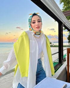 Look Adidas, Hijab Trends, Modern Hijab Fashion, Muslim Outfits Casual, Muslim Fashion Hijab Outfits, Estilo Indie, Hijabi Fashion Casual, Skandinavian Fashion