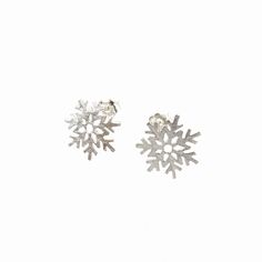 Lovely and delicate snowflake earrings. Width 1.5 cm. 925 silver fineness. Color: satin white silver. Snowflake Earrings, White Snowflake, White Silver, Jewelry Earrings Studs, Poland, Silver Earrings, 925 Silver, Etsy Accessories, Jewelry Earrings