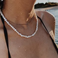 🐚Material: Freshwater Pearls, 14K Gold Plated 🐚Necklace length: 40cm with extension  The perfect beach 🏖and tropical accessory for the SUMMER!! The necklace is made with freshwater pearls with 14k gold plated extension. Pearl Necklace is also suitable for daily wear and special occasions; an ideal gift for any gender!  📫Next Day Dispatch, 🌍Worldwide FREE Shipping  * It will be shipped the Next Working Day after you placed the order. * Only process the orders from Monday to Friday. * Worldwi Elegant White Strand Jewelry, Elegant Pearl Strand Jewelry, Elegant Strand Jewelry For Vacation, Elegant Clavicle Chain Jewelry For Vacation, Pearl Pendant Necklaces For Beach, Elegant Pearl Charm Necklaces For Vacation, Elegant Pearl Charm Strand Jewelry, Elegant Pearl Charm Necklace For Vacation, Elegant Vacation Necklace With Pearl Charm