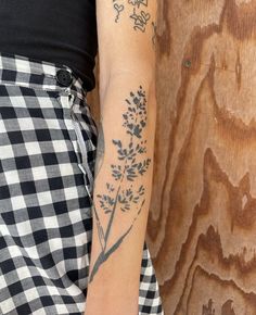 Cyanotype Tattoo, Shhh Tattoo, Grass Tattoo, Funky Tattoos, Jewelry Tattoo, Dope Tattoos, Simplistic Tattoos, Skin Art, Piercing Tattoo