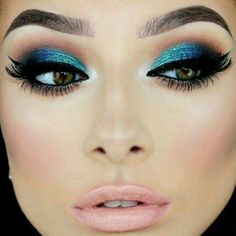 Love her look that lippie Eye Shape Makeup, Lovely Makeup, Blue Makeup Looks, Mermaid Makeup, Blue Eyeshadow, Blue Makeup, Colorful Eyeshadow