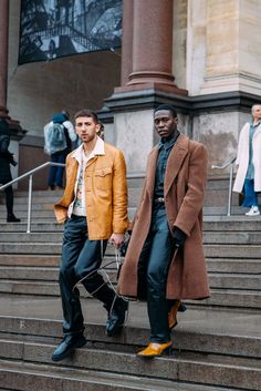 Fit Board, Copenhagen Street Style, Black Men Street Fashion, Men Street Fashion, Copenhagen Fashion, Vogue Us, Street Style Outfits Men, La Fashion Week