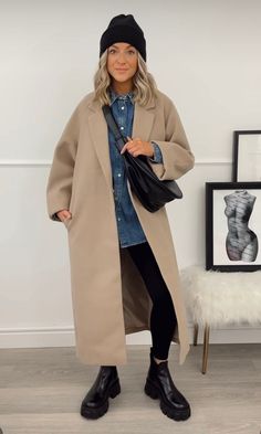 Basics For Winter Wardrobe, Winter Outfits Women Streetwear, Winter School Drop Off Outfit, Coat And Sweatshirt Outfit, Shacket Winter Outfit, Winter Toronto Outfit, Topcoat Women's Outfit, Outfit To Wear To Broadway Show, Winter Fashion Women 2024