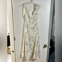 Nwt- Never Worn. Size 6, Navy Bird Print H&m Midi Dress For Spring, Elegant H&m Midi Dress For Vacation, Elegant H&m Dress For Day Out, H&m Midi Length Dress For Brunch, Elegant H&m Midi Dress For Spring, Elegant H&m Maxi Dress For Vacation, White Sundress Maxi Dress For Date Night, H&m Midi Dress For Brunch, H&m Dress For Date Night In Spring