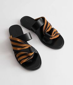 The Best Leather Pool Slide Sandals To Wear This Summer Shoe Making, Mens Leather Sandals, Sandals Outfit, Summer Flats, Celine Bag, Diy Shoes, Crochet Bags, Leather Slides, Sandals Black