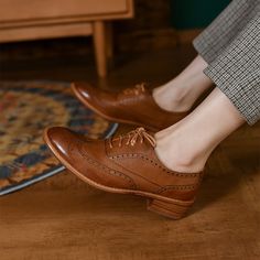 Oxford Tie Shoes for Women Genuine Leather Brogue Shoes in Brown/Black Luxury Office Lace-up Shoes With Leather Lining, Luxury Leather Shoes For Office With Closed Toe, Oxford Shoes Heels, Leather Brogues, Khaki Fashion, Oxford Heels, Formal Shoes For Men