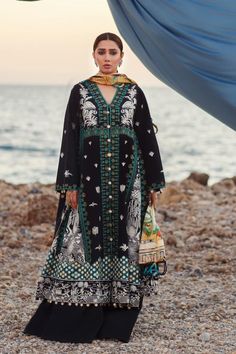 Elan Lawn, Luxury Clothing Brands, Mehendi Outfits, Emerging Designers Fashion, Stunning Bridesmaid Dresses, Pakistani Designer Suits, Sophisticated Outfits, Pakistani Bridal Wear, Lawn Suits