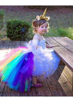 Tutu de alta baja unicornio unicornio Tutu Tutu de Rainbow Fashion Statement Outfits, Handmade Tutu, Unicorn Outfit, Rainbow Tutu, Unicorn Kids, Stitch Fix Outfits, Funny Fashion, Old Fashioned Christmas