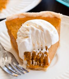 Smooth and ultra creamy, this healthy pumpkin pie recipe does not taste healthy at all! Homemade healthy pumpkin pie Pumpkin pie is often considered a healthier choice than other popular…
The post Healthy Pumpkin Pie appeared first on Chocolate Covered Katie.