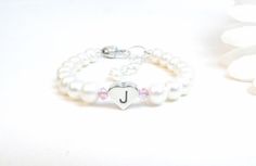 Personalized Adjustable Classic Pearl Bracelet, Classic Personalized Adjustable Pearl Bracelet, Classic Adjustable Personalized Pearl Bracelet, Classic Personalized White Pearl Bracelet, Classic Personalized Pearl Bracelet, Personalized Classic Pearl Bracelet, Hypoallergenic Pearl Jewelry For Birthdays, White Personalized Pearl Jewelry, Personalized White Pearl Jewelry