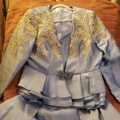 16w 2 Piece Classy, Baby Blue W/ Laced And Jeweled Sleeve Jacket With High-Low Maxi Skirt. Lisa Renee Black Label. Wore Once. Luxury Blue Sets With Lace Work, High Low Maxi Skirt, Maxi Skirt Set, Sleeve Jacket, Black Label, High & Low, Baby Blue, High Low, 2 Piece