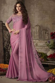 Crepe Silk Sarees, Plain Saree, Satin Saree, Utsav Fashion, Stylish Sarees, Saree Look