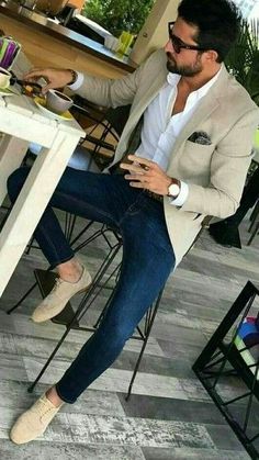 Best Mens Shoes Casual Neutral Men’s Wedding Outfit, Mens Spring Formal Outfits, Mens Napa Valley Outfit, Mens Fashion Blazer, Mens Fashion Smart, Beige Blazer, Mens Fashion Classy, Mens Fashion Suits, Business Casual Men