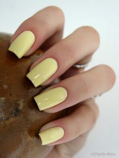 Light Yellow Nails, Jel Nails, Yellow Nail, Nails Yellow, Picture Polish, Simple Acrylic Nails, Flash Mob, Yellow Nails, Square Acrylic Nails