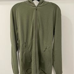 Lululemon On Grid Full Zip Hoodie Size: Small Color: Green Quality: Brand New Never Worn Without Tag Lulu Lemon Top Forest Green, Mens Lululemon, Full Zip Hoodie, Colorful Hoodies, Zip Hoodie, Lululemon Athletica, Mens Jackets, Jackets & Coats, Man Shop