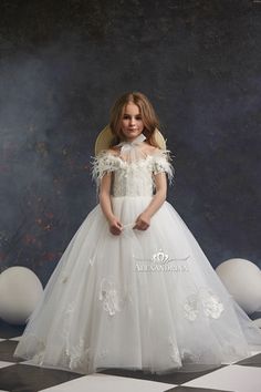 Boho Veils, Girls Ball Gown, Real Princess, First Communion Dress, Lace Ball Gowns, Girls Couture, First Communion Dresses, Baptism Dress, Couture Dress