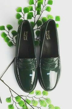 Elegant Green Formal Loafers, Professional Shoes Women Oxfords & Loafers, Elegant Brown Loafers, Luxury Green Loafers For Business, Womens Loafers Oxfords & Loafers, Luxury Green Business Loafers, Buy Shoes, Penny Loafers