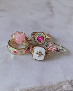 خواتم خطوبة, Dope Jewelry Accessories, Jewelry Accessories Ideas, Jewelry Fashion Trends, Classy Jewelry, Fancy Jewellery, Fancy Jewelry