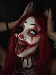 Scary Clown Halloween Costumes For Women, Fx Clown Makeup, Scary Cosplay Makeup, Makeup Looks Halloween Scary, Zombie Clown Costume, Scary Clown Costume Women Face Makeup, Spooky Halloween Makeup Scary, Scary Female Clown Makeup, Scary Halloween Clown Makeup