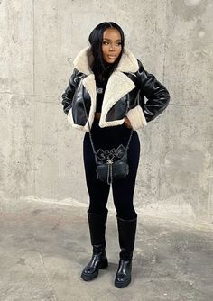 Detroit Winter Outfit, Winter Football Game Outfit Black Women, Winter Outfits Bodysuit, Fall Boots Outfit Black Women, Vegas Fall Outfit Ideas Casual, Winter Outfits Blackgirl Concert, Going Out Winter Outfits Blackgirl, Milan Fall Outfits, New York Birthday Outfit