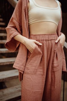 Our favorite Loungewear pieces have been reimagined with luxury and daywear transition in mind. Our Kardeş Loungewear Top is inspired by our deep love of traditional Japanese design, complete with a flattering wide-cut sleeve, oversized fit and finished with a front pocket for convenience, along with lengthy front ties to allow the piece to be worn loose or cinched at the waist for a chic day-wear option. Pair it with our Kardeş Loungewear Pant - A high-waisted, wide-leg flooded cut with complet Canyon Rose, Beach Lounge, Lounge Outfit, Petrol Blue, Mode Inspo, Loungewear Set, Outdoor Wear, Mode Inspiration, Slow Fashion