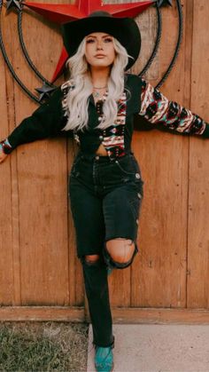 Alt Western, Ft Worth Stockyards, Western Grunge Style, Country Grunge, Goth Cowgirl, Gothic Western, Western Grunge, Fashion Street Style