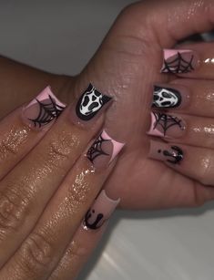 Pink Halloween Short Nails, Short Nails Acrylic Halloween, Black And Pink Halloween Nails, Short Halloween Nails Acrylic, Holloween Nails, Halloween Acrylic, Custom Nails, Halloween Acrylic Nails