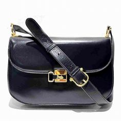 Used Celine Triomphe Bags, Handbags, Shoulder Women's (Sku: Gzl14n7p) === General === Brand : Celine === Design === Type : Handbag, Shoulder Bag Material : Leather Color : Black Gender : Women === Size === Size (Hxwxd) : 16.5cm X 26cm X 6.5cm / 6.49'' X 10.23'' X 2.55'' Strap Length : 60cm - 72cm / 23.62'' - 28.34'' === Included Items === Accessories Notice : Before Purchasing, Please Refer To The Images Of The Accessories Included With The Item. === Condition === Condition : Used (Good) Ranking Celine Triomphe Shoulder Bag, Triomphe Shoulder Bag, Celine Model, Celine Triomphe, Vintage Shoulder Bag, Vintage Bag, Celine Bags, Shipping Company, Chic Accessories