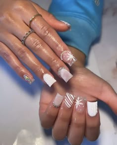 Classy Baddie Nails Short, Short Square Christmas Nails, Winter Nail Sets, Girls Nail Designs, Overlay Nails, Korea Trip, Girly Acrylic, Girl Nails