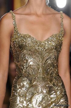 Zuhair Murad Haute Couture, Zuhair Murad, Beauty And Fashion, Gorgeous Gowns, Gold Dress, Mode Inspiration, Beautiful Gowns, Fancy Dresses, Fashion Details