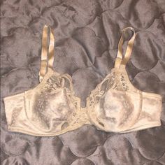 New Without Tags!! Lace On The Top Of The Cup, With “Dior” And Flowers All Along The Cup And Sides The Cup, Flower Lace, Bra Lingerie, White Flower, Lace Bra, Vintage Dior, Women's Intimates, White Flowers, Color White