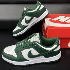 A Good White And Green Dunk, The Color Is Cool, The Whole Is Very Good, The Upper Foot Is Very Loose To Wear, Especially Suitable For Casual Wear Please Give Me A Reasonable Price If You Are Interested In It Nike Fashion Sneakers, Baby Boy Outfits Swag, Nike Waffle, Nike Air Max Thea, Green Sneakers, Cute Nikes, Nike Green, Retro Sneakers, Green Shoes