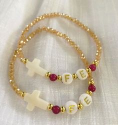 Maria Garcia, Making Bracelets With Beads, Christian Bracelets, Diy Bracelets Tutorials, Bracelets Handmade Diy, Beaded Necklace Designs, Diy Bracelet Designs, Diy Bracelets Patterns, Christian Jewelry