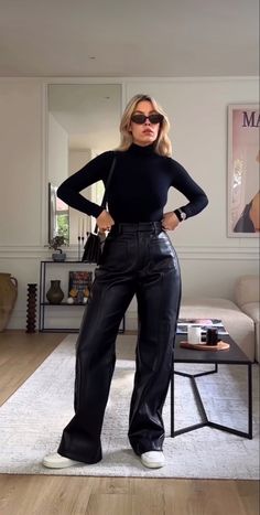 Leather Pants Outfit, Black Leather Pants, Looks Street Style, Fashion Mistakes, Looks Chic, Outfit Inspo Fall, Looks Style