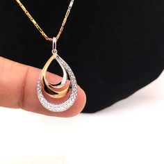 Gold Pendent Simple, Pendent Designs Gold, Small Earrings Gold, Pearl Earrings Designs, Gold Jewels Design, Couple Ring Design, Diamond Earrings Design, Diamond Pendants Designs