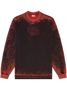 black/red cotton cotton jersey texture faded effect logo print at the chest drop shoulder long sleeves ribbed cuffs Diesel Logo, Red Streetwear, Cotton Jumper, Fit Board Workouts, Price Tags, Fashion Pieces, Mens Activewear, Logo Print, Drop Shoulder