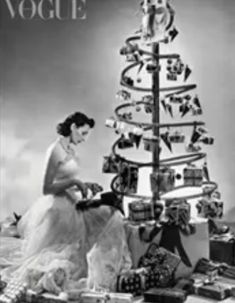 1930s Christmas, 1930s Glamour, Celebrity Christmas, Woman Tree, Victorian Christmas Tree, Glamorous Christmas, Christmas Shoot, Christmas Cover, Creative Christmas Trees