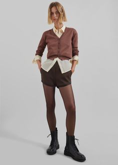 Neri Mini Shorts - Brown Fitted Shorts With Short Inseam For Fall, Fitted Winter Bottoms For Daywear, Casual Bottoms With Contrast Trim And Short Length, Chic Fall Shorts With Short Inseam, Casual Short Length Bottoms With Contrast Trim, Fitted Shorts For Daywear, Brown Shorts For Workwear, Casual Bottoms With Contrast Trim, Brown Shorts For Workwear In Fall