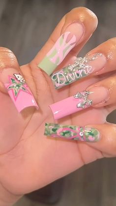 Army Nails Design, Army Green Nails, Pink Green Nails, Corset Nails, Army Nails, Purple Acrylic Nails, Weak Nails, Airbrush Nails, Girly Acrylic Nails