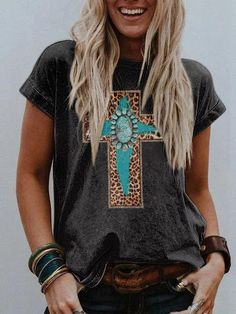 2022 Women's Aztec Native Ethnic Turquoise Cross Pattern Short Sleeve Crew Neck T-Shirts Top Cheap Clothing, Shirts Women Fashion, Women T Shirts, T Shirt Oversized, Patterned Shorts, Clothing Women, Vintage Tees, Casual T Shirts, Western Fashion