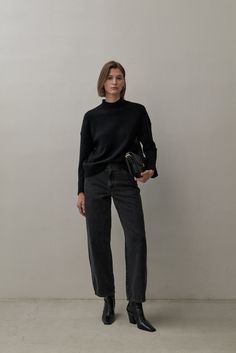 With a relaxed silhouette and split sleeves, The Mock Neck sweater is the most versatile piece to take you from casual to chic. This comfortable knit will be your ultimate staple this season. Black Mockneck Outfits, Black Crew Neck Sweater Outfit, Mockneck Outfits, Black Turtleneck Outfit Aesthetic, Mockneck Sweater Outfit, Black Turtleneck Sweater Outfit, Turtleneck Outfit Aesthetic, Mock Neck Sweater Outfit, High Neck Sweater Outfit