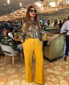 Leopard Print High Waist Bottoms For Work, Mustard High-waist Bottoms For Work, Chic Fitted Yellow Pants, Fitted High-waisted Yellow Pants, High-waisted Leopard Print Fall Pants, Classic Work Outfits, Cute Professional Outfits