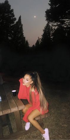 Milkmariegrandejb Ariana Grande, At Night, A Woman, Moon, Hair