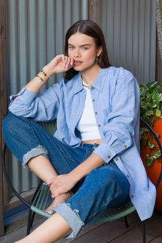 Sandy Blue Shirt - Tops - Velvet Heart Clothing Blue Linen Shirt Outfit, Blue Button Up Shirt Outfit, Light Blue Shirt Outfit, Blue Tshirt Outfit, Light Blue Linen Shirt, Light Blue Jeans Outfit, Dark Denim Pants, Linen Shirt Outfit, Oversized Shirt Outfit