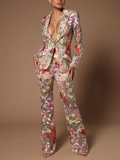 Floral Suit, Video Tiktok, Embroidered Pants, Moda Chic, Woman Suit Fashion, Photography Lifestyle, Floral Fashion, Mode Inspo, Looks Chic