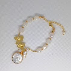 Baroque Pearl Bracelet, 18 Gold Plated! Gorgeous, Elegant.. Feminine Adjustable White Jewelry, Feminine White Adjustable Jewelry, White Feminine Bracelets For Wedding, Elegant White Pearl Crystal Bracelet, Delicate White Adjustable Crystal Bracelet, Delicate White Beaded Round Bracelets, Handmade White Pearl Bracelet Gift, Elegant Handmade White Bracelets, Elegant White Handmade Bracelets